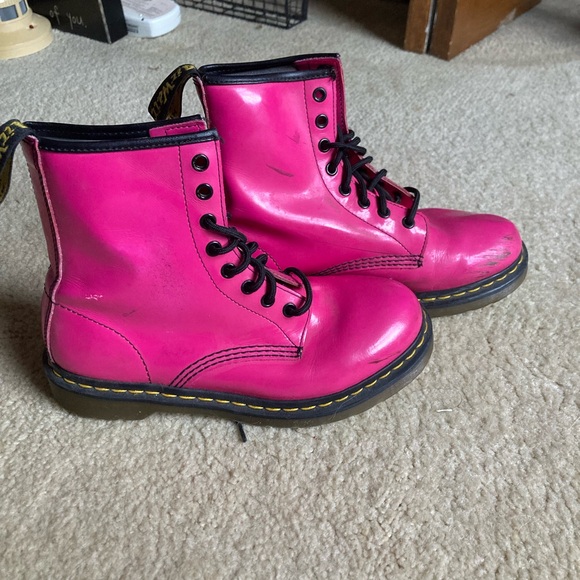 Hot pink doc martins - Picture 1 of 3
